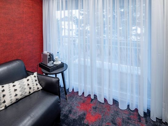 Фото Garrigae Villa La Florangerie