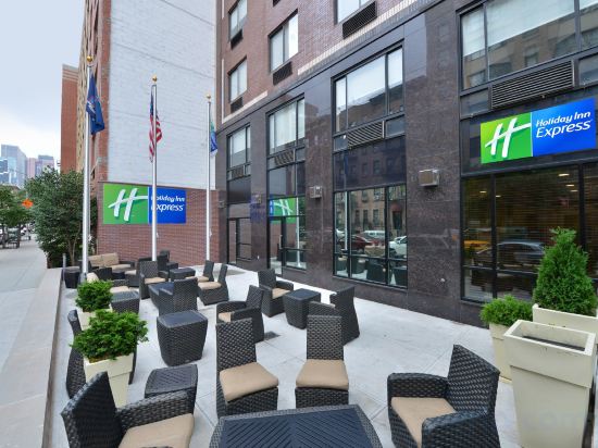 Фото Holiday Inn Express New York - Manhattan West Side, an Ihg Hotel