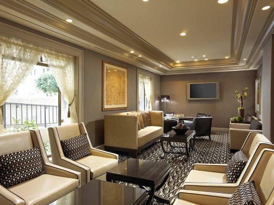 Фото Hilton Checkers