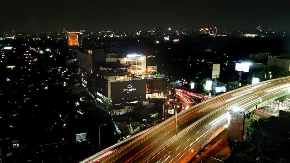 Фото Grandia Hotel