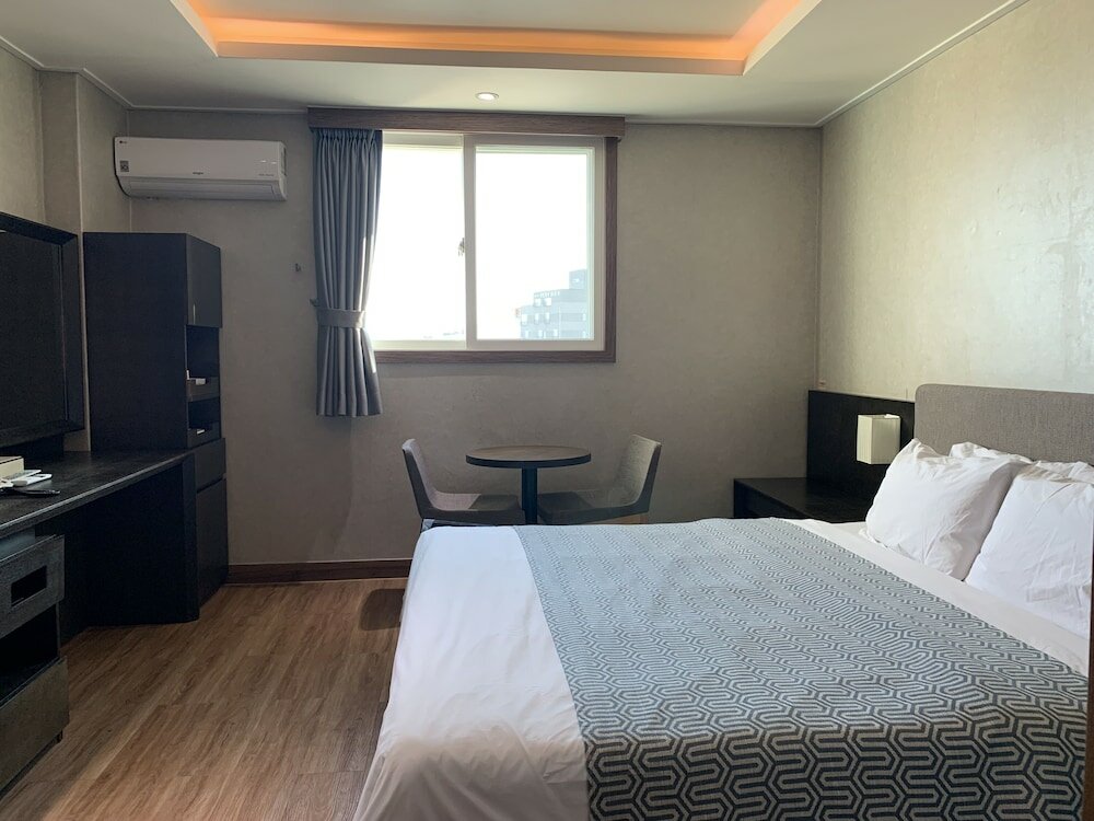 Фото I-CHECK Hyunjin Hotel