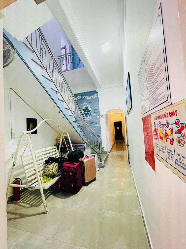 Фото Shark Hotel - Hostel