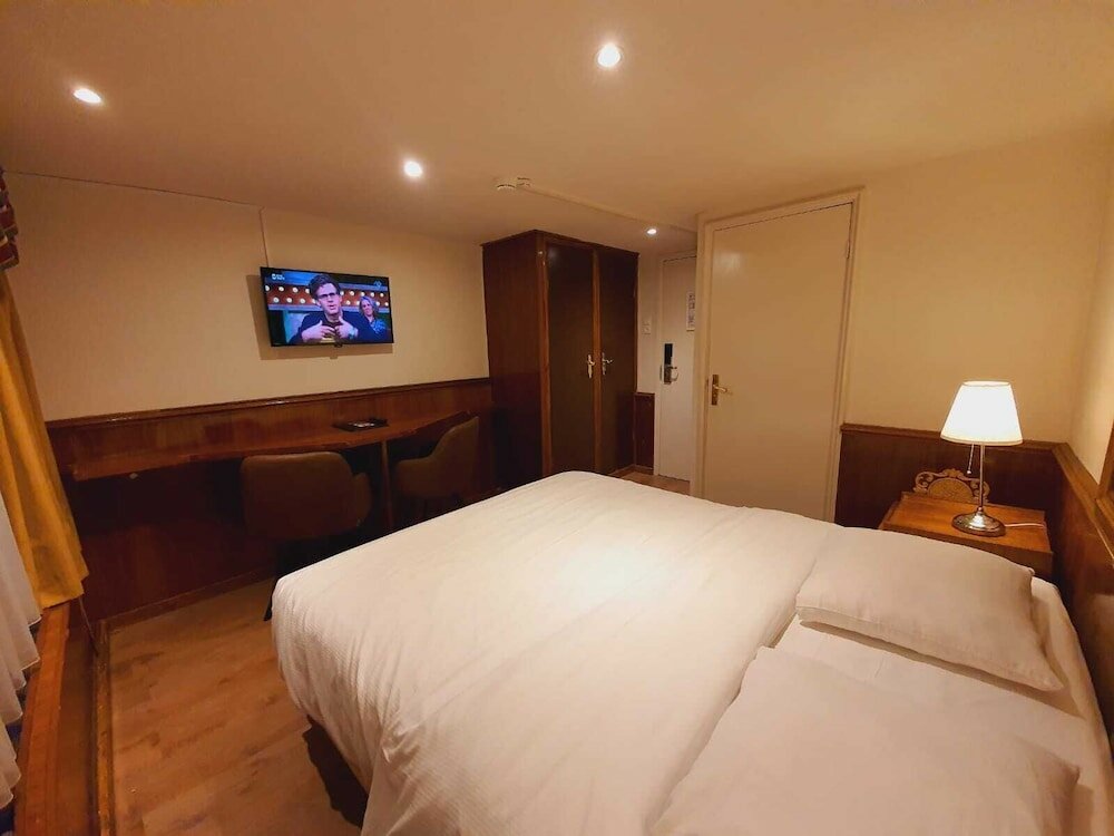 Фото Rembrandtplein Hotel