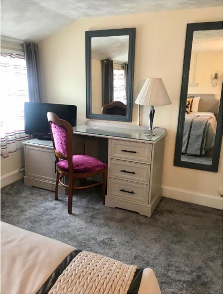 Фото Lensfield Hotel