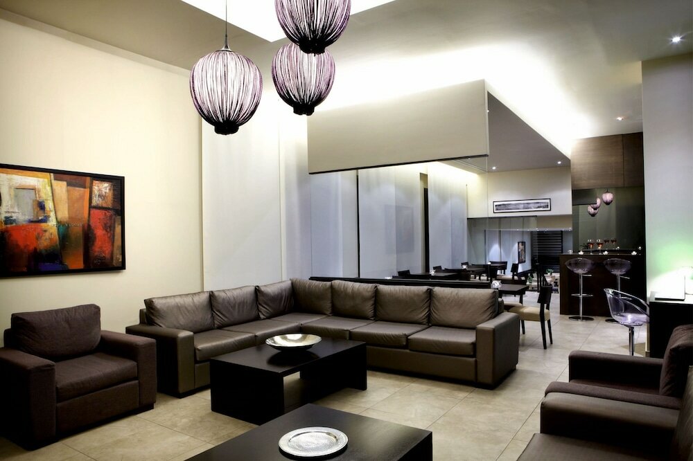 Фото Mouikis Hotel