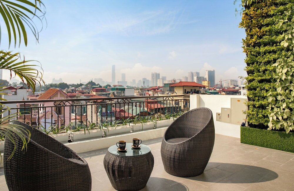 Фото отеля 2