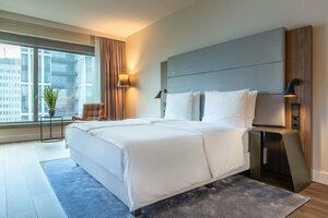 Гостиница Radisson Blu Hotel, Frankfurt