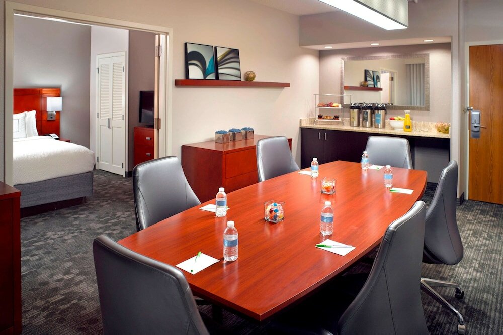 Фото Sonesta Select Atlanta Airport