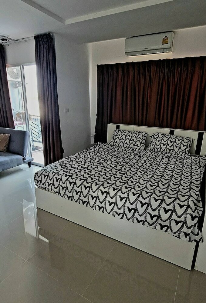 Фото Trio Gems Condominium