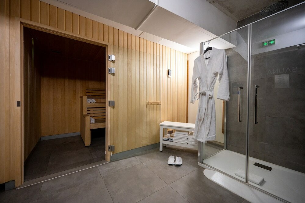 Фото Nemea Apparthotel Paris Levallois