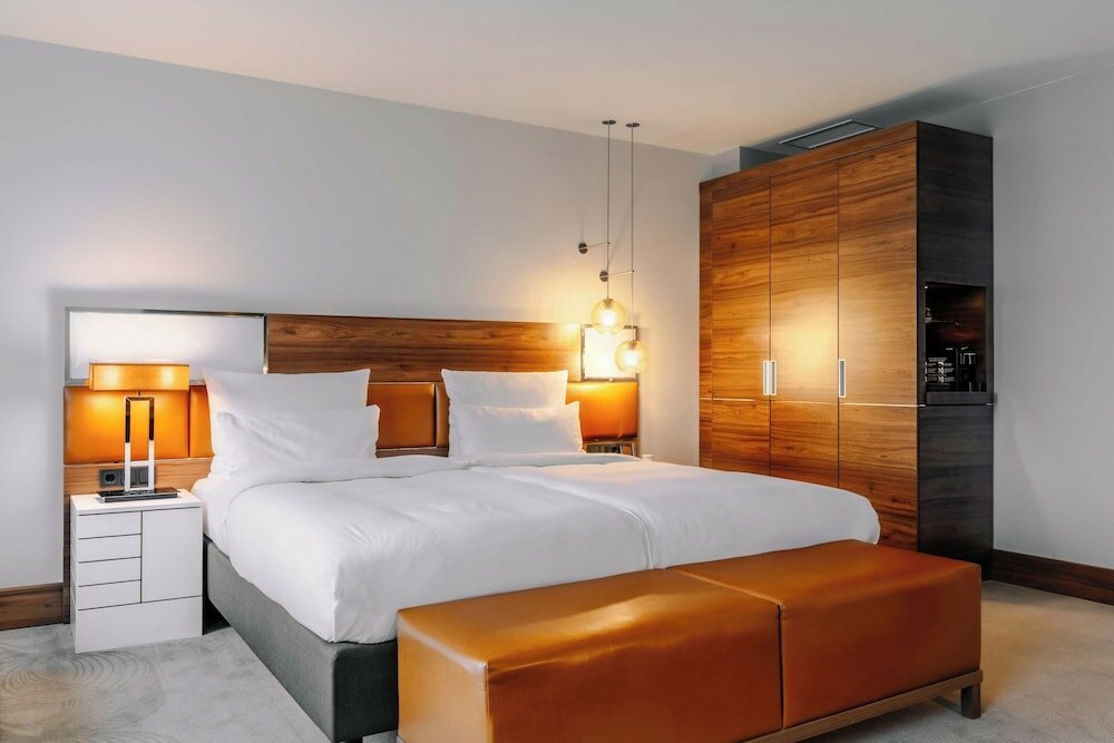 Фото Reichshof Hotel Hamburg