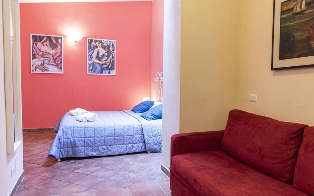 Фото Lovely Studio in Trastevere