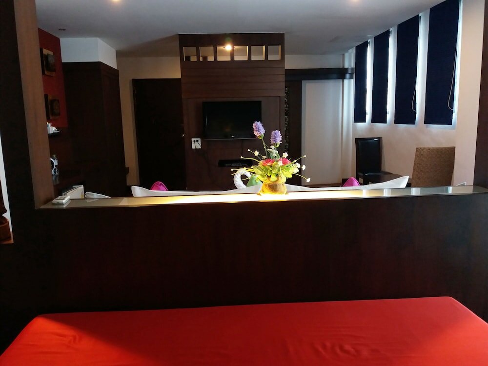 Фото Nicha Suite Hua Hin Hotel