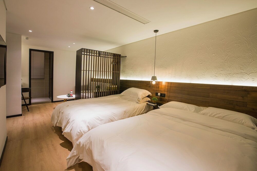 Фото Hangzhou Backlighting Inn