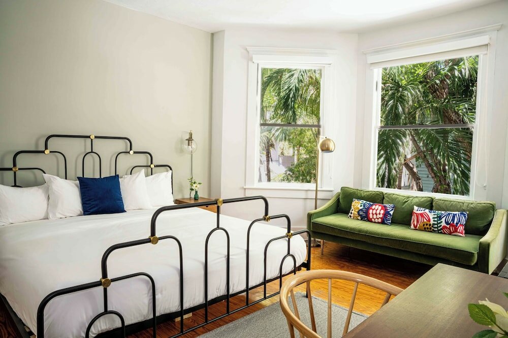 Фото Selina Miami River