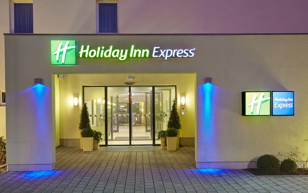 Фото Holiday Inn Express Neunkirchen