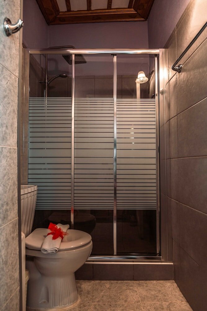 Фото Ilion Hotel Suites