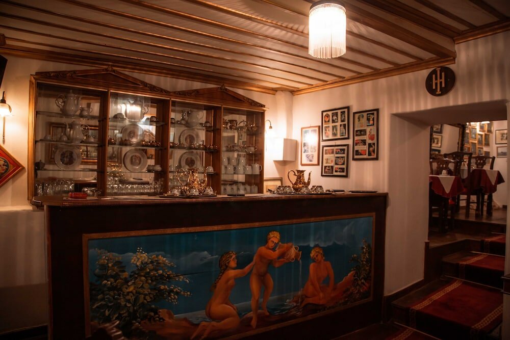 Фото Ilion Hotel Suites