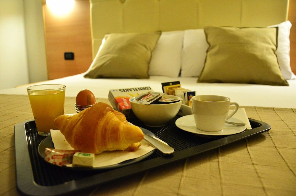 Фото Residenza Cola di Rienzo - Suite in Rome