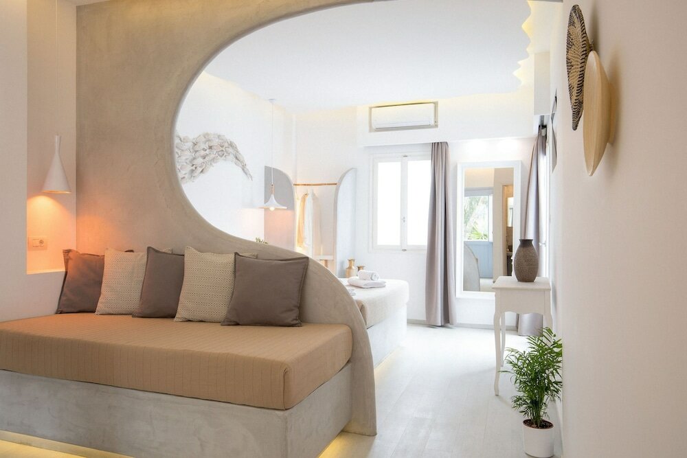 Фото Light Blue Window Kamari