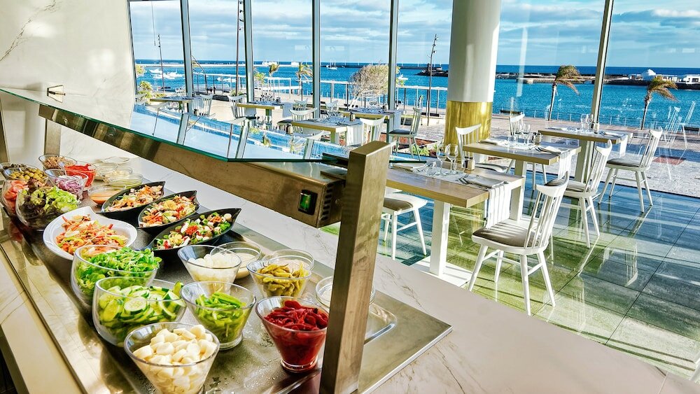 Фото Arrecife Gran Hotel & SPA