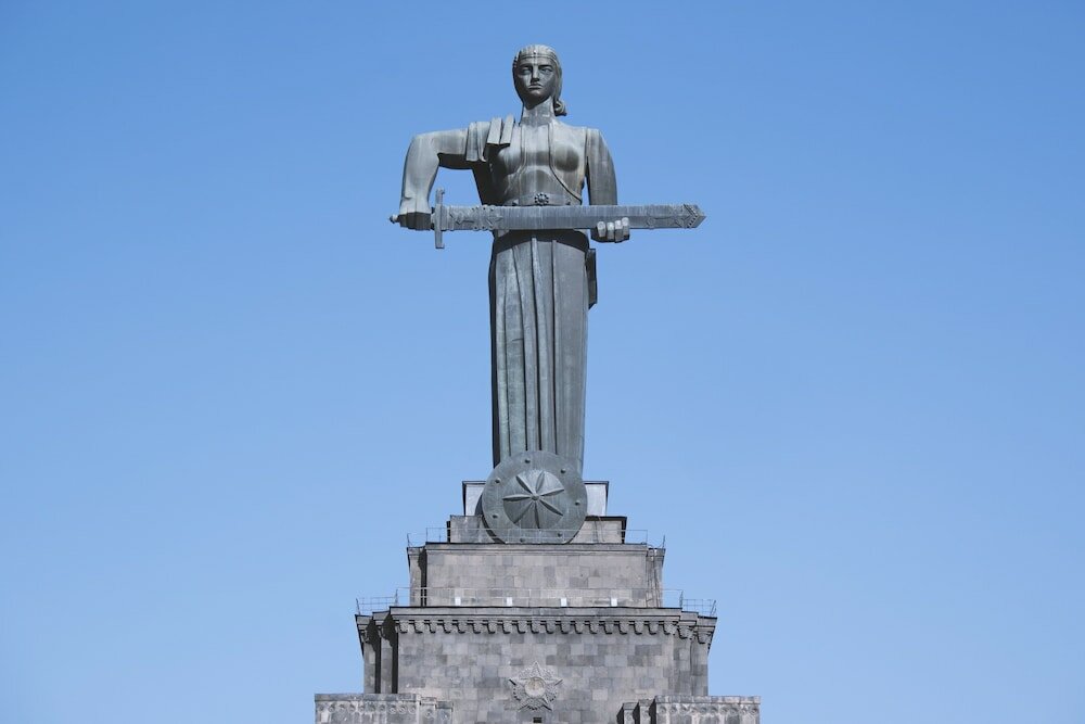 Фото Holiday Inn Yerevan Republic Square