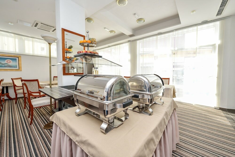 Фото Hotel ZaDaR