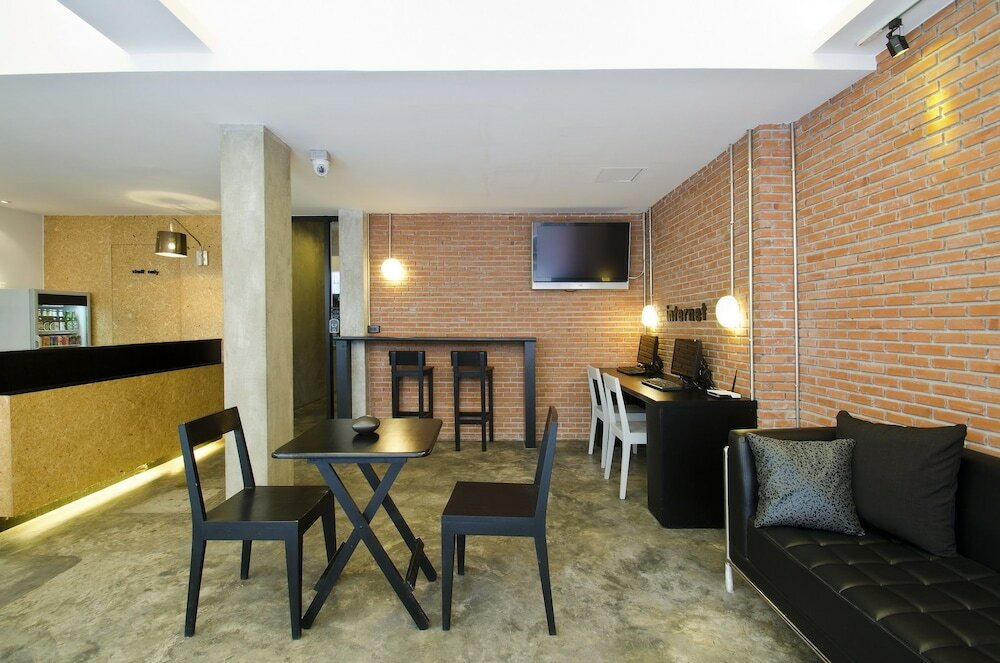 Фото Di Place Hotel