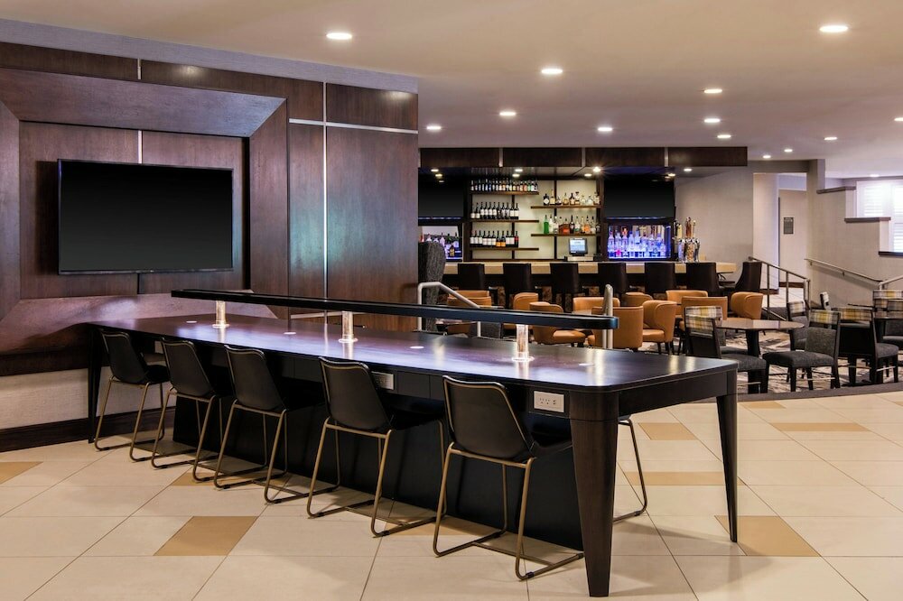 Фото Sheraton Ann Arbor Hotel