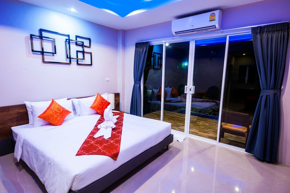 Фото Chomphu Resort