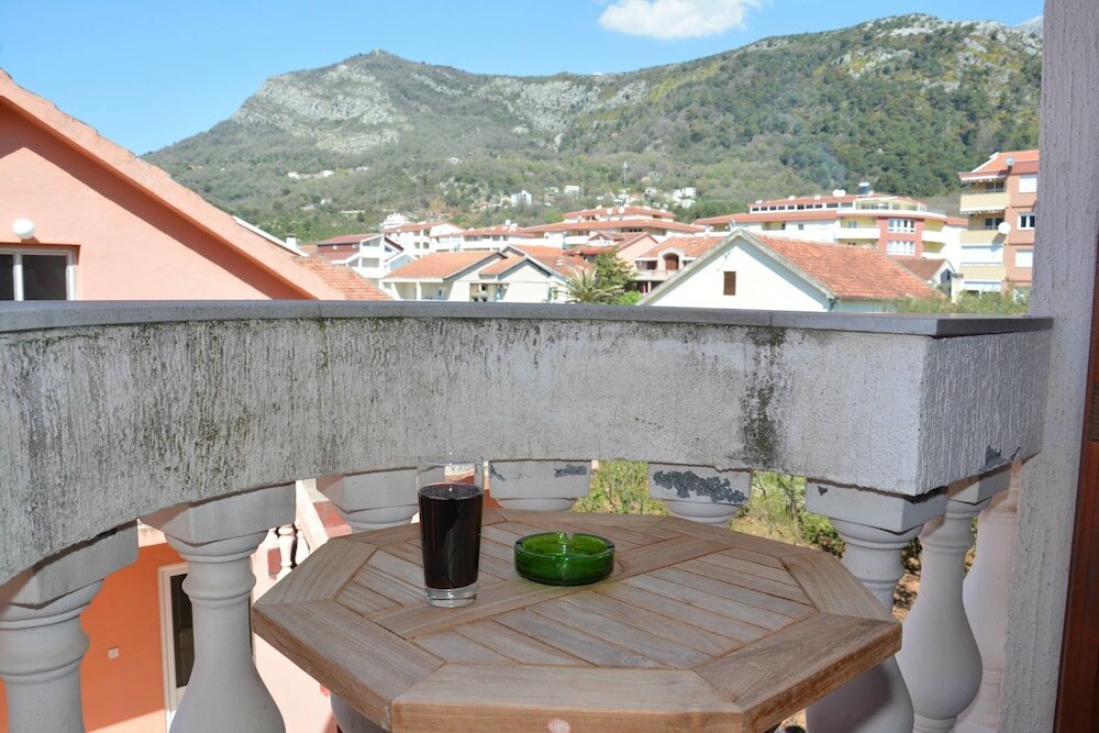 Фото Hotel Dubrava