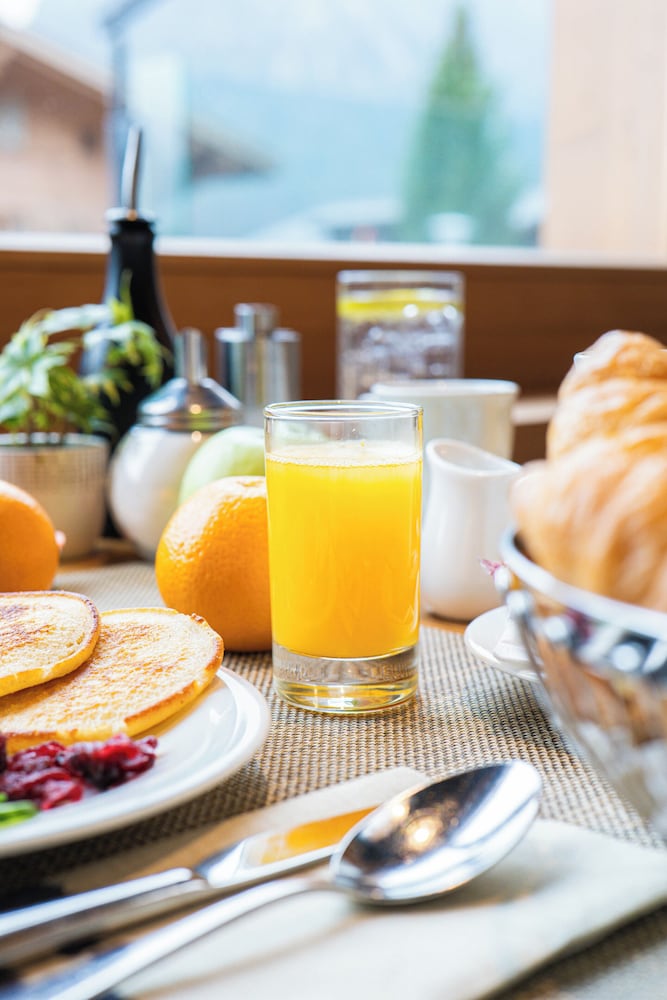 Фото Hotel Spitzhorn