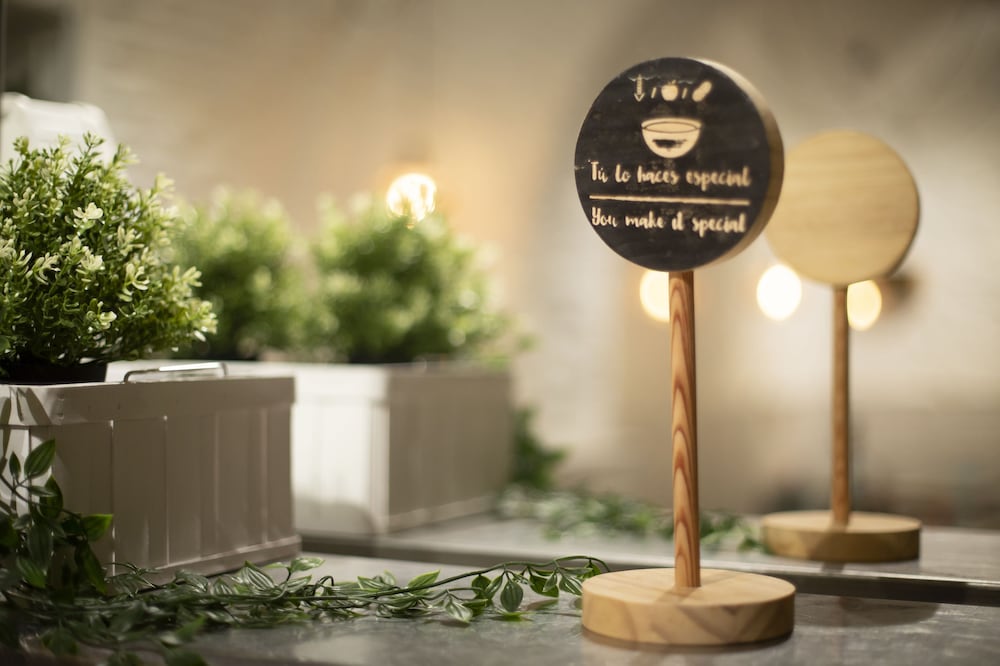 Фото Petit Palace Plaza del Carmen