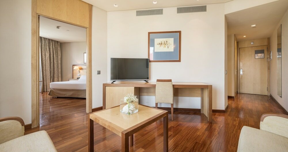 Фото Hotel Ilunion Alcalá Norte