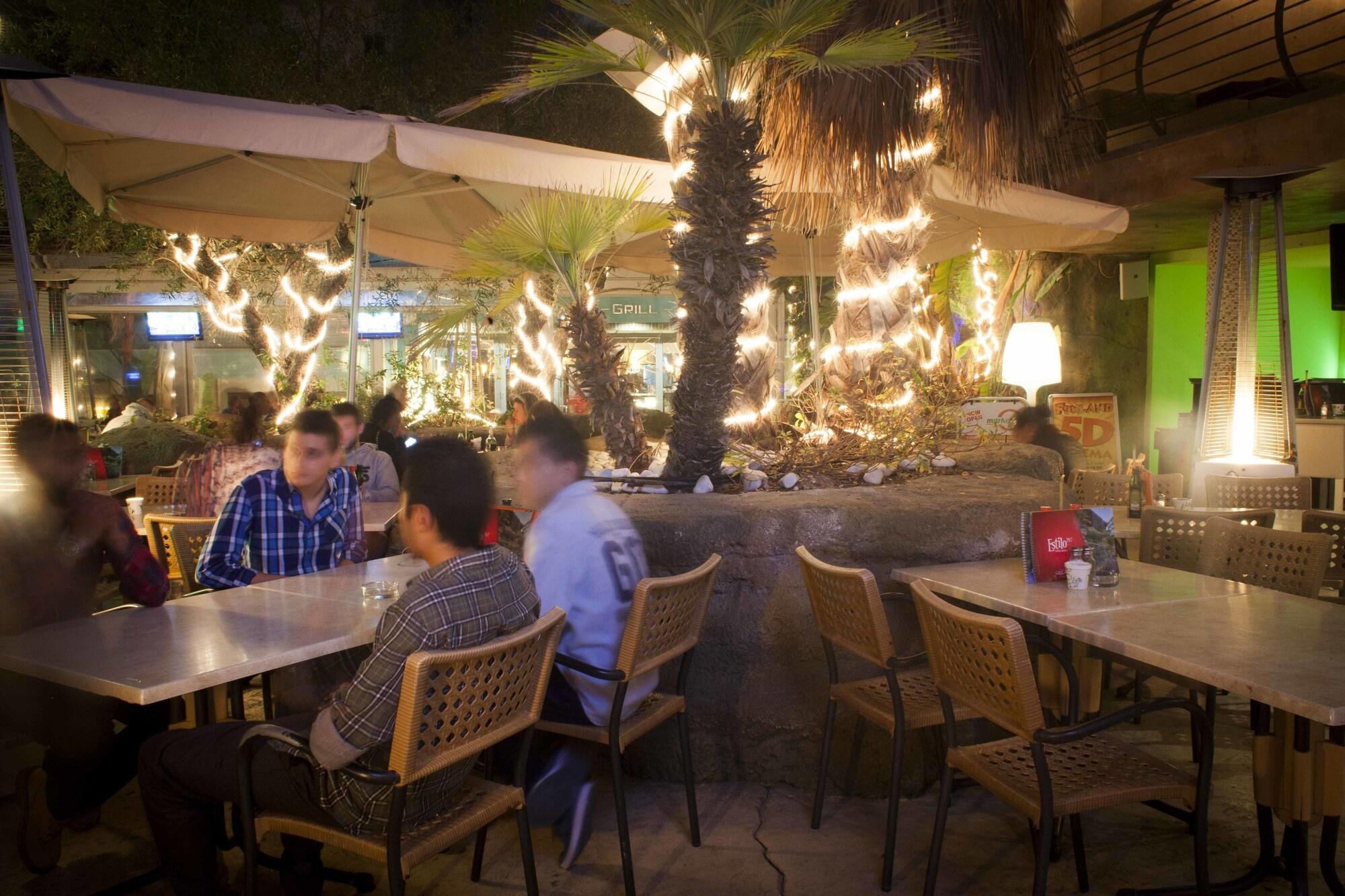 Фото Tropicana Hotel