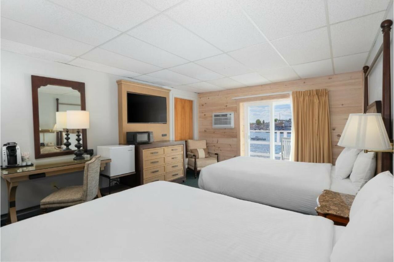 Фото Boothbay Harbor Inn