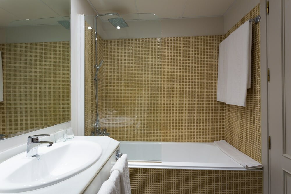 Фото Urban Dream Granada Hotel