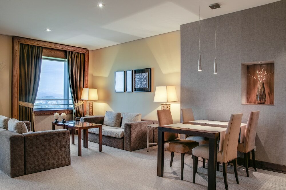 Фото Eurostars Suites Mirasierra