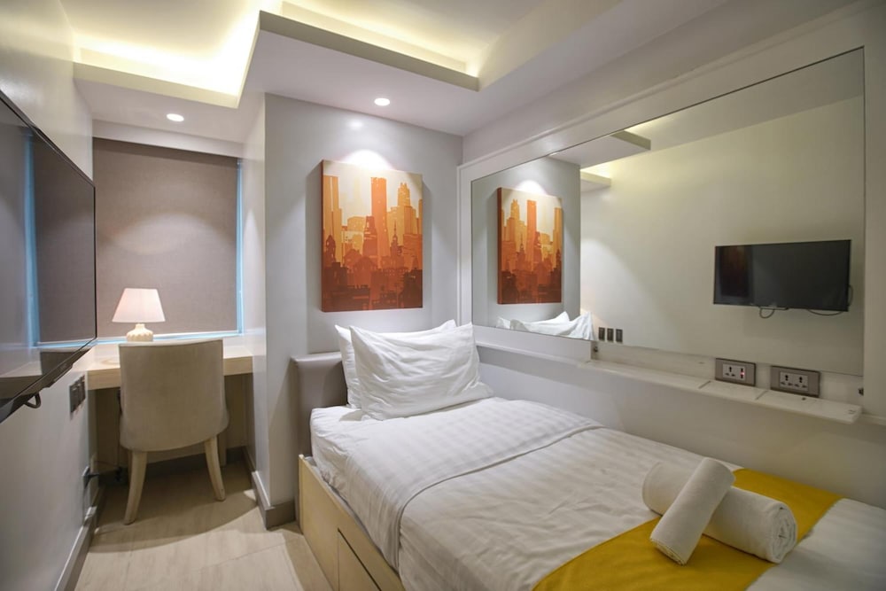 Фото The Mini Suites Eton Tower Makati