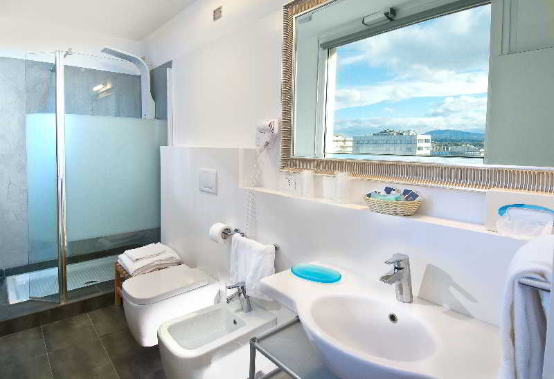 Фото Hotel Mediterraneo