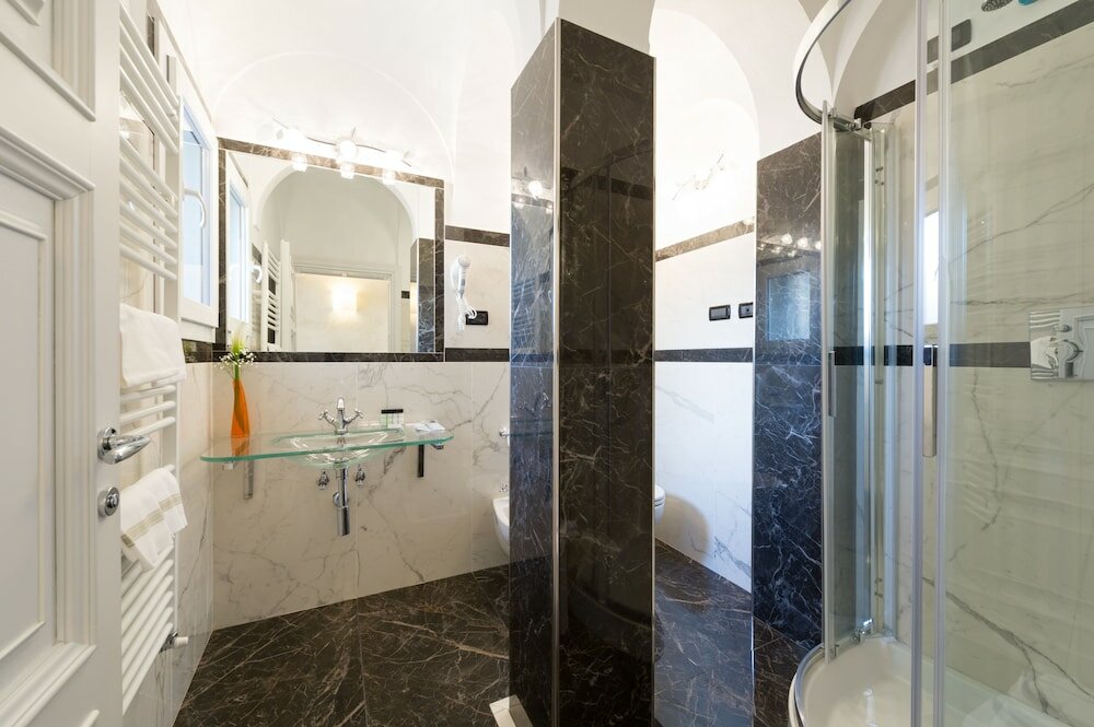 Фото Hotel California