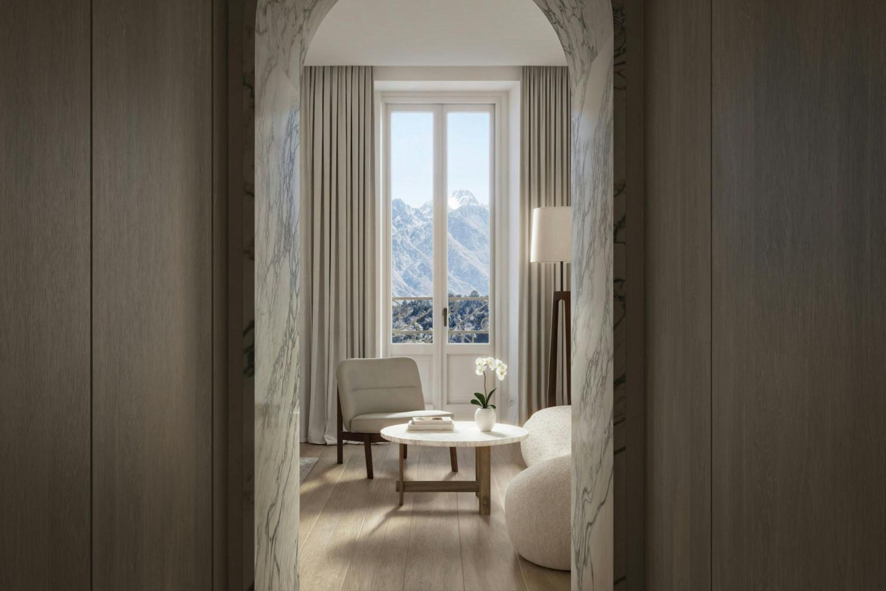 Фото Britannia Excelsior