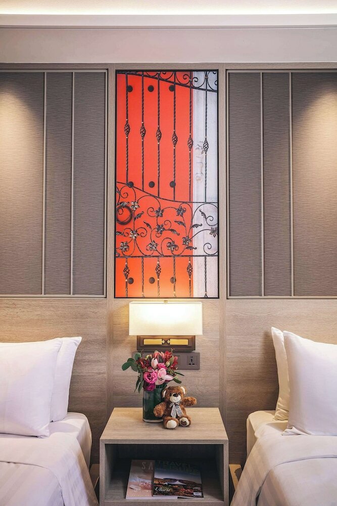 Фото Royal Plaza on Scotts