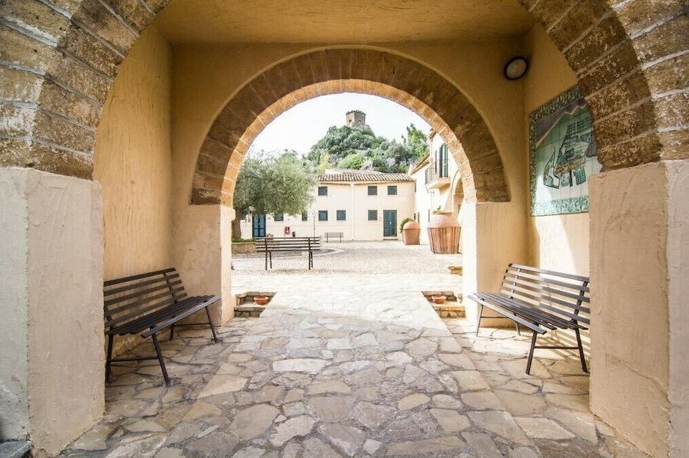 Фото Torre Artale Hotel