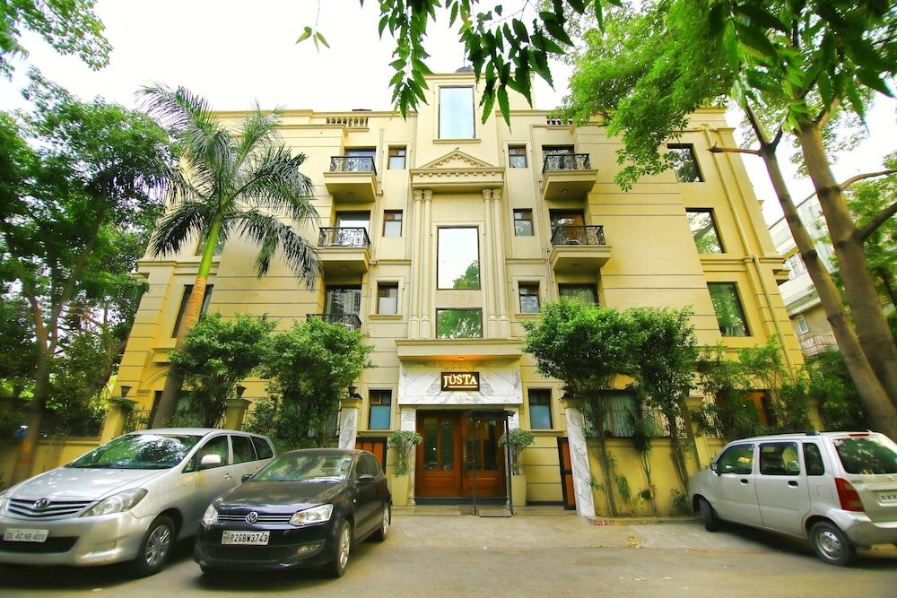 Фото отеля 1