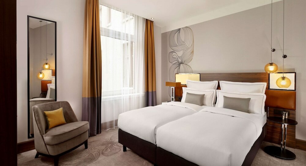 Фото Reichshof Hotel Hamburg