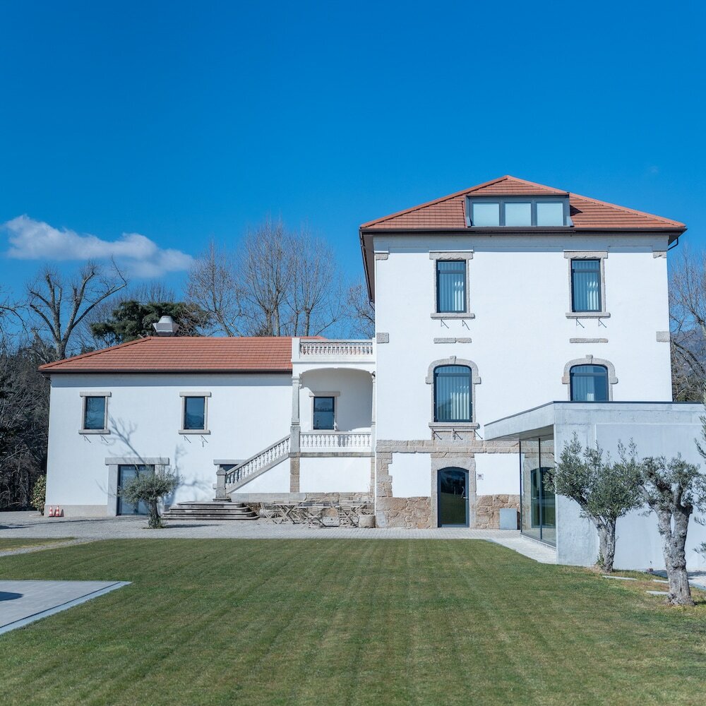 Фото Borralha Hotel