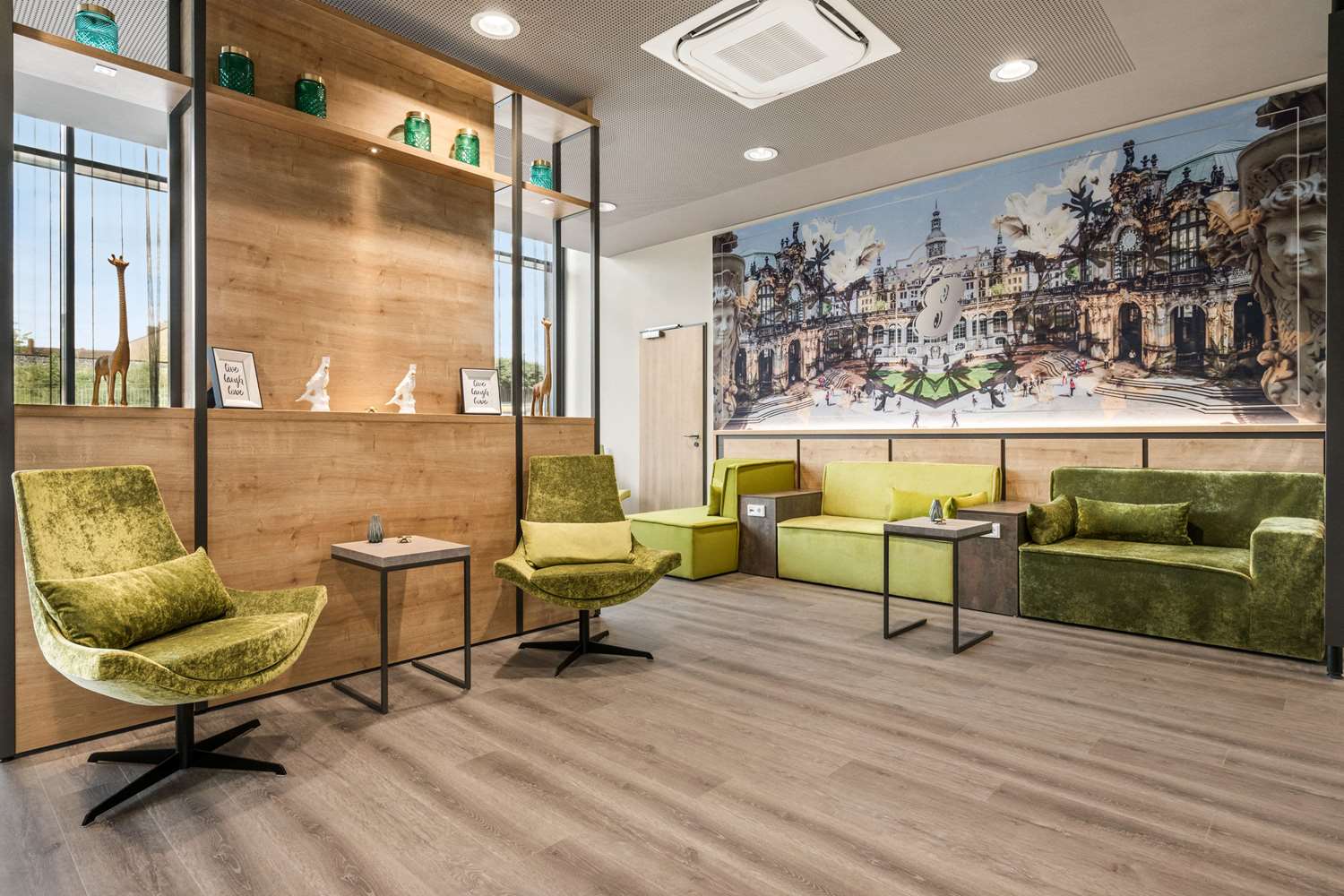 Фото Super 8 by Wyndham Dresden