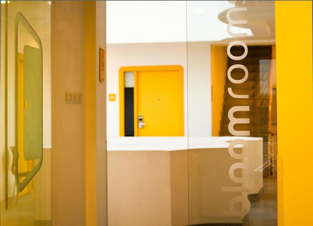 Фото Bloomrooms @ New Delhi Railway Station