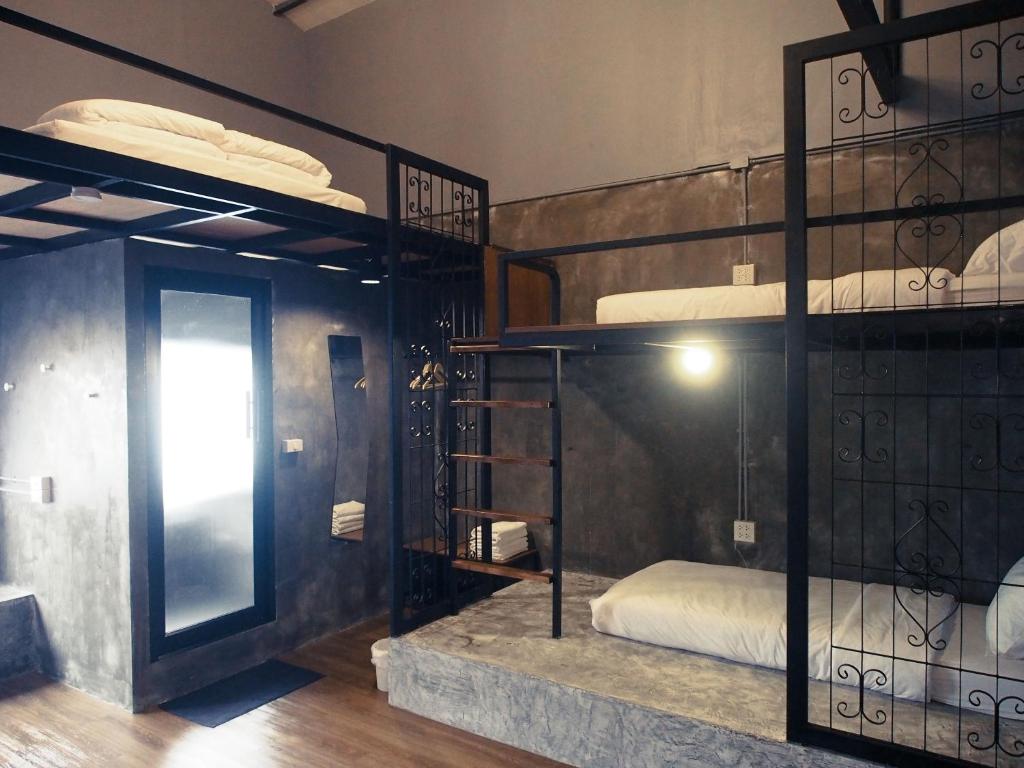 Фото Silom Space Hostel